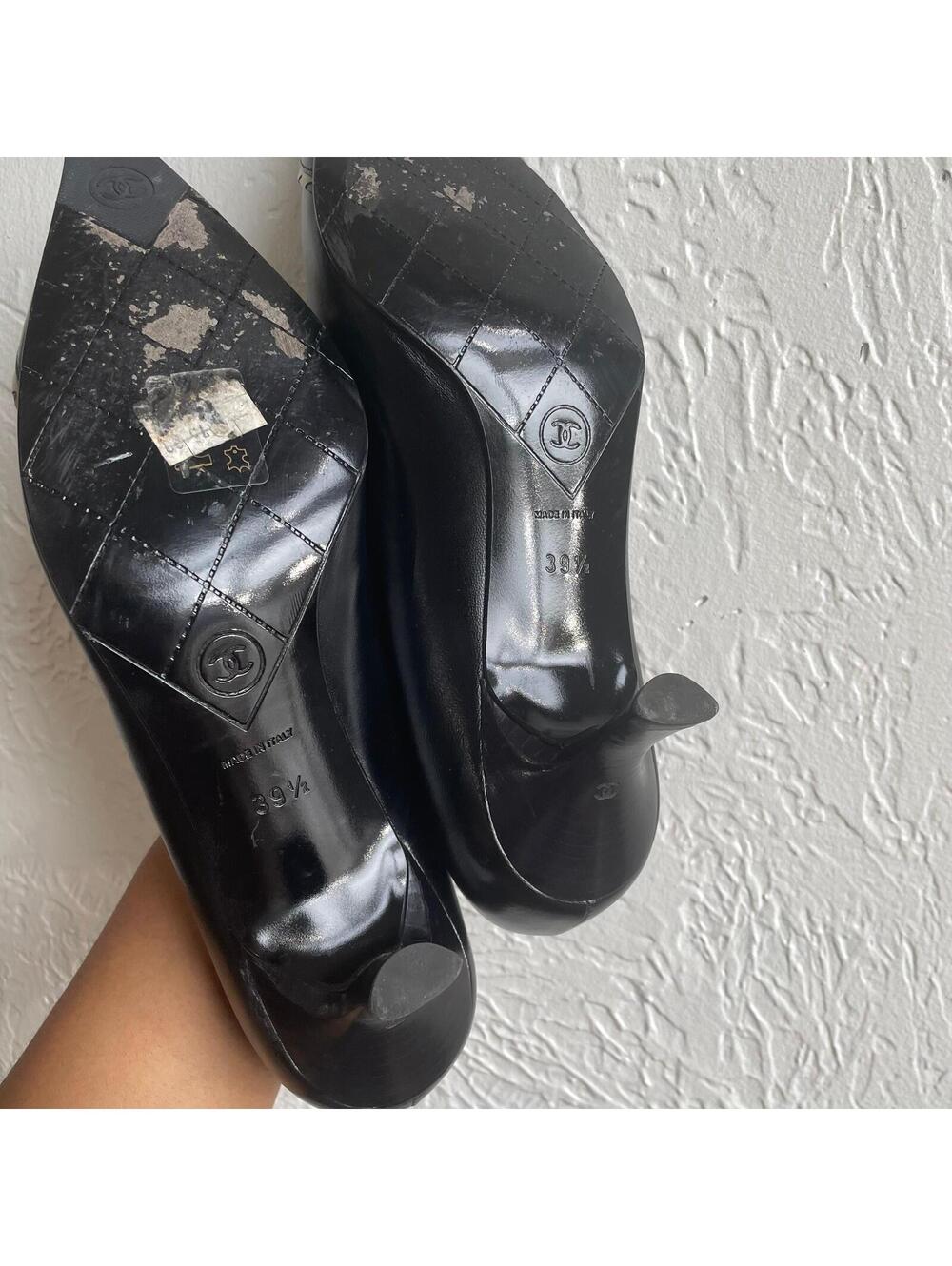 Chanel 2004 Black Point Toe Pumps | Size 39.5/9.5 - Picture 7 of 7